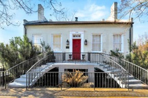 Wilkins Townhouse - 3 Bed, 3 Bath, Walk to Downtown